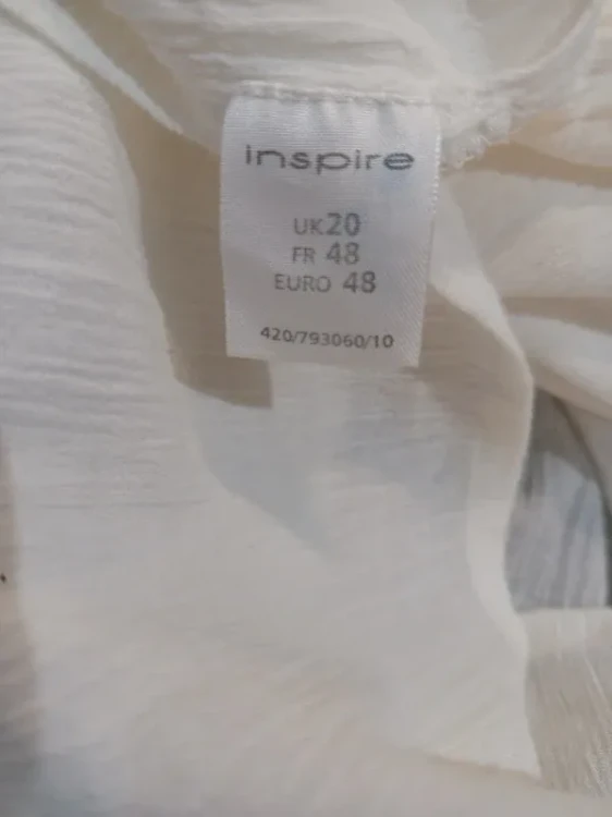 1789809330 (4).webp